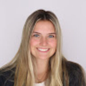 Meet your Posher, Ava